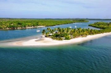 Costa do Dendê: principais praias, ilhas e como montar o roteiro