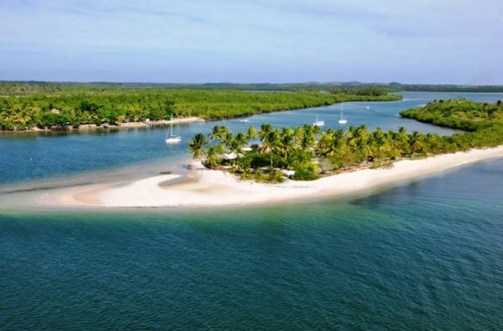 Costa do Dendê: principais praias, ilhas e como montar o roteiro